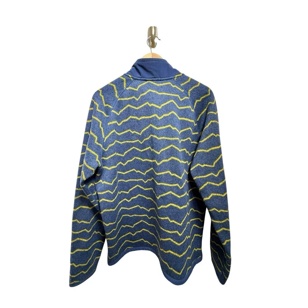 The North Face Men's L Gordon Lyons 1/4 Zip. Shady Blue w/Yellow.
